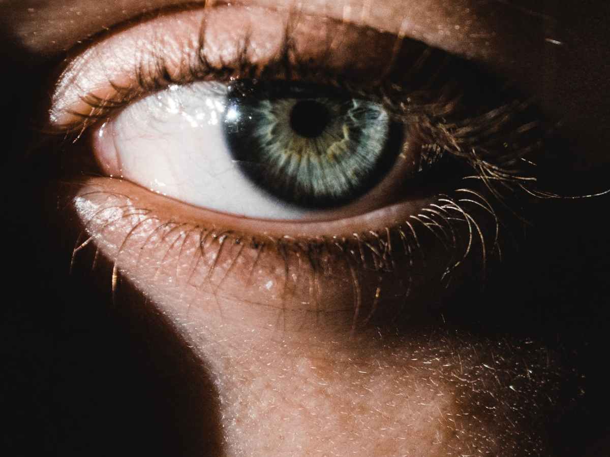 Online gambling will harm your&nbsp;eyesight